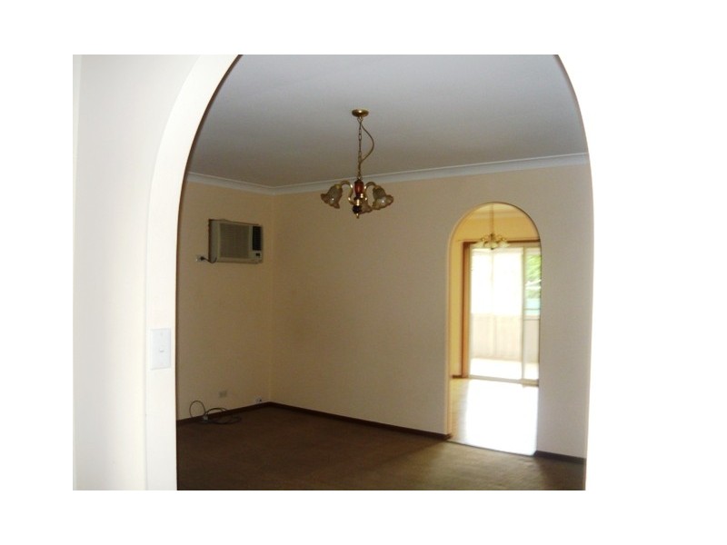 192 Sweethaven Road, Bossley Park NSW 2176