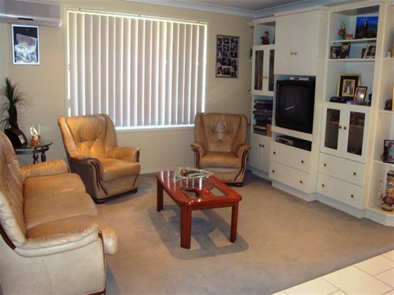 18 Padua Close, Prestons NSW 2170