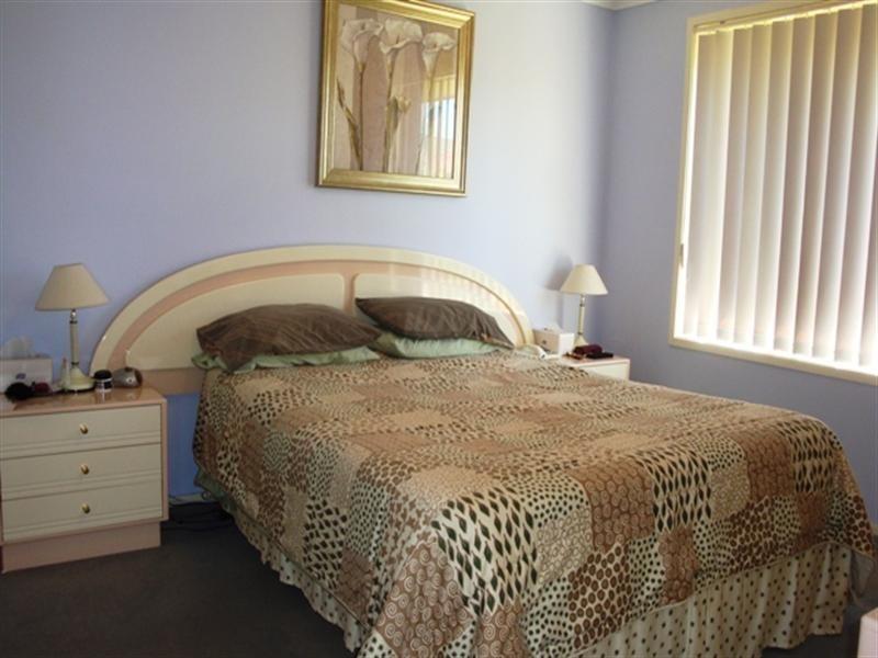 18 Padua Close, Prestons NSW 2170