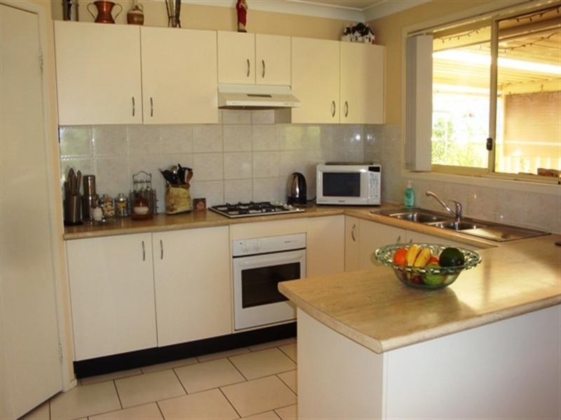 18 Padua Close, Prestons NSW 2170