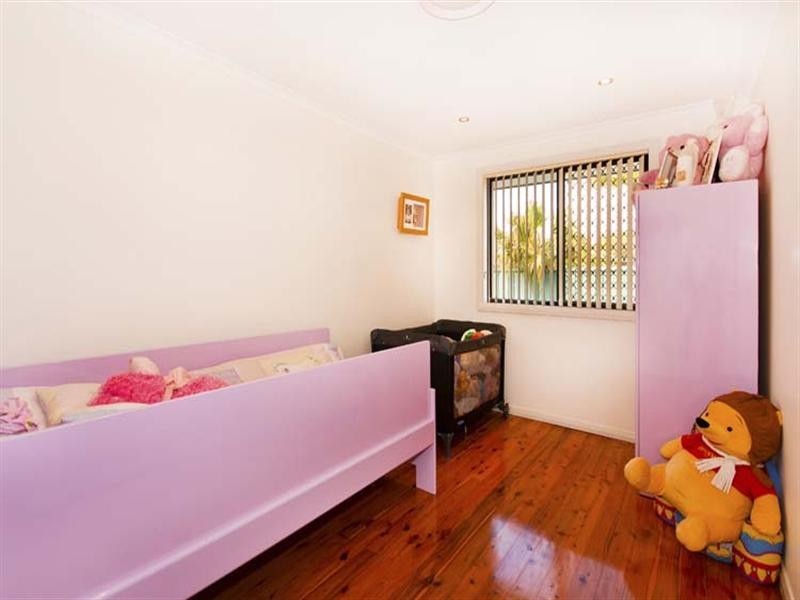 12 Lachlan Street, Bossley Park NSW 2176