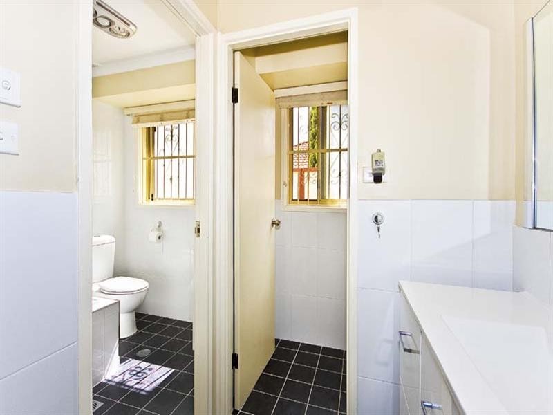 20 Kinghorne Road, Bonnyrigg Heights NSW 2177