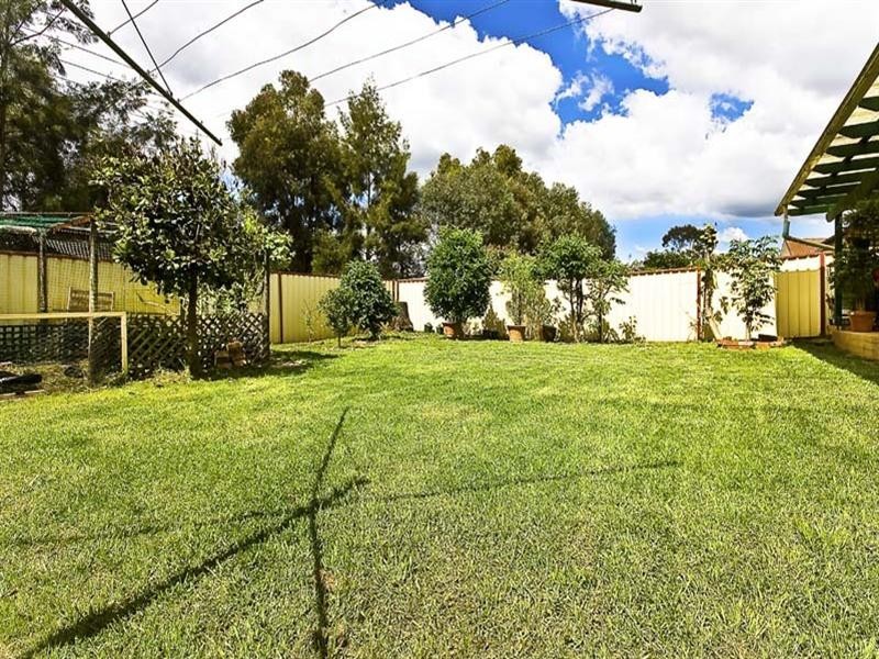 20 Kinghorne Road, Bonnyrigg Heights NSW 2177