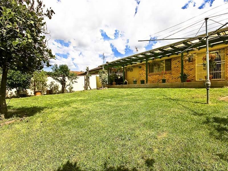 20 Kinghorne Road, Bonnyrigg Heights NSW 2177