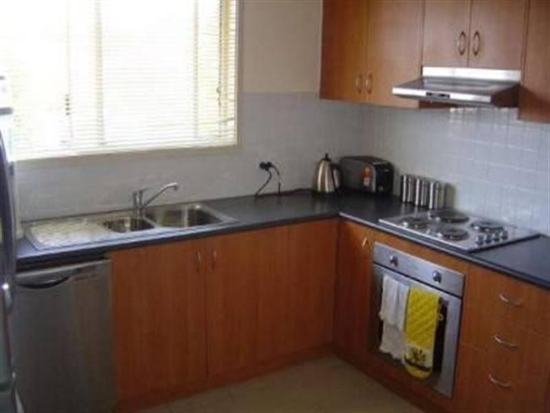 2 Hoyle Place, Greenfield Park NSW 2176