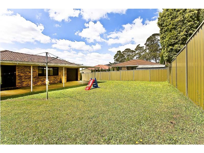 2 Opal Place, Bossley Park NSW 2176