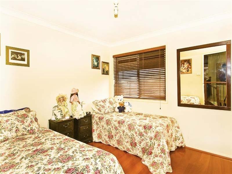 11 Hannan Place, Prairiewood NSW 2176