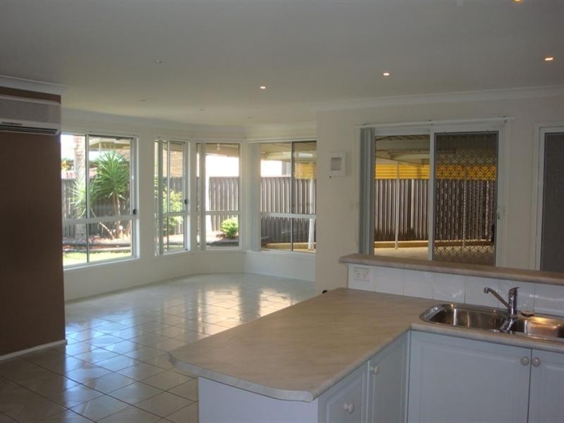 37 Athlone Street, Cecil Hills NSW 2171