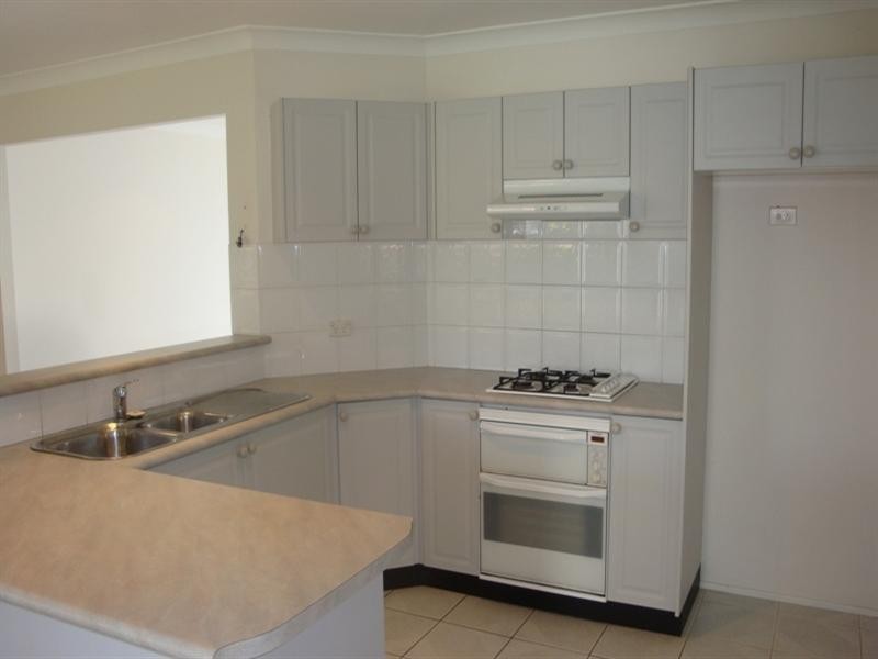 37 Athlone Street, Cecil Hills NSW 2171