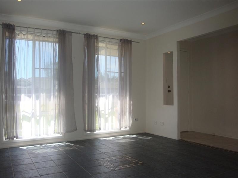 37 Athlone Street, Cecil Hills NSW 2171