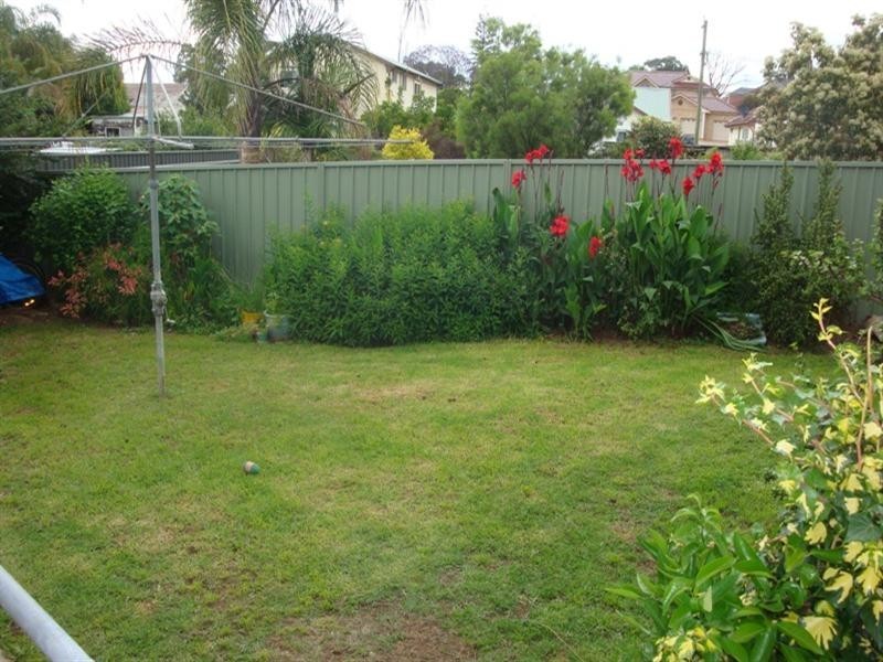 15 Hiland Crescent, Smithfield NSW 2164