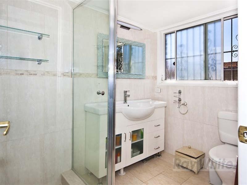 3 Geronimo Close, Greenfield Park NSW 2176