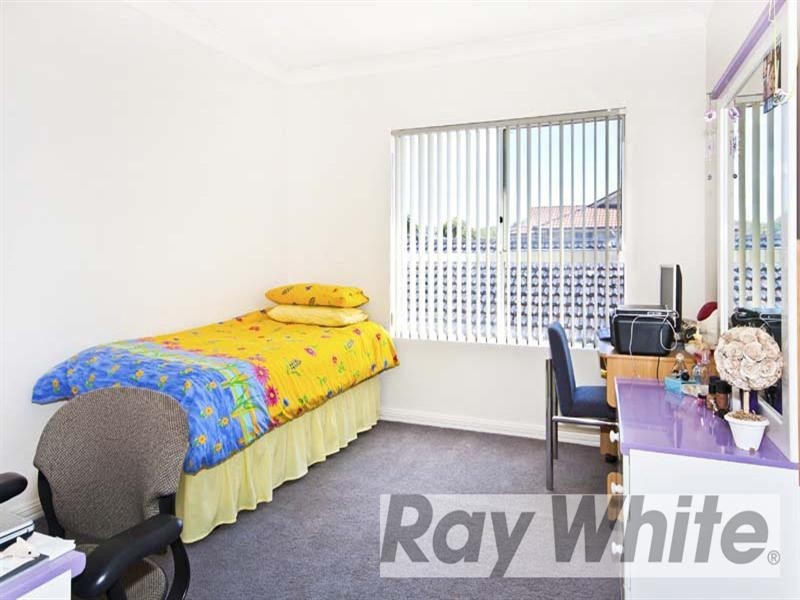 14 Edinburgh Circuit, Cecil Hills NSW 2171