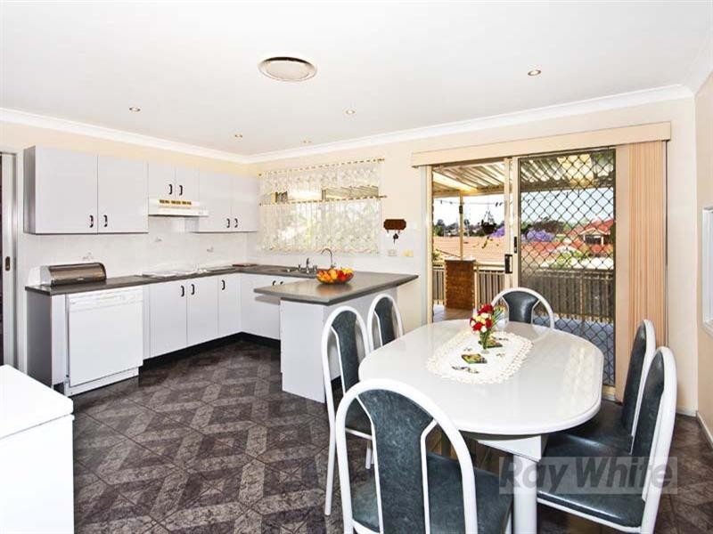 7 Landy Close, Edensor Park NSW 2176