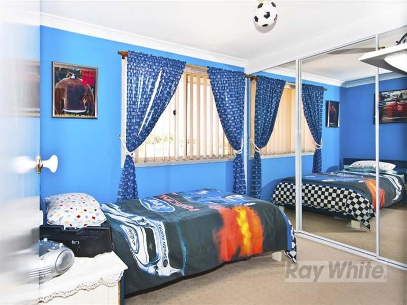 7 Landy Close, Edensor Park NSW 2176