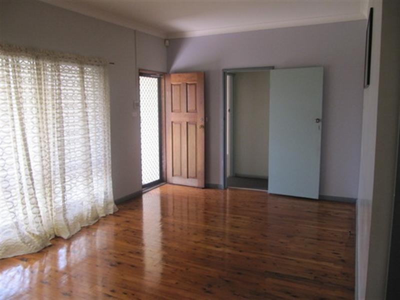 169 King Road, Fairfield West NSW 2165