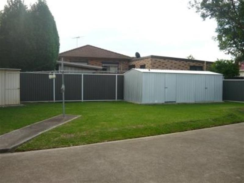 2 Mariani Close, Bossley Park NSW 2176