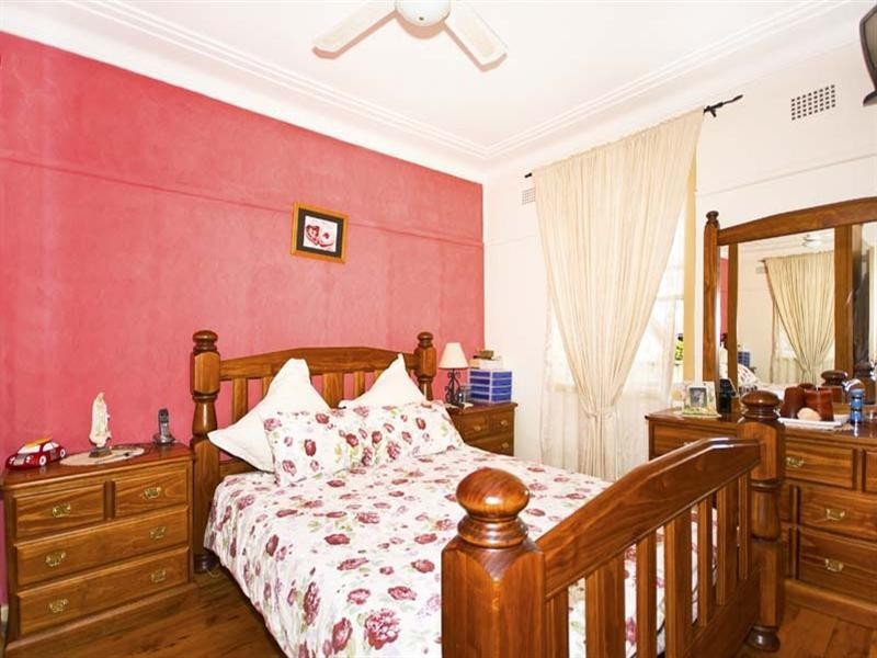 28 Neerini Avenue, Smithfield NSW 2164