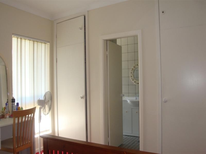 1 Moonlight Road, Prairiewood NSW 2176