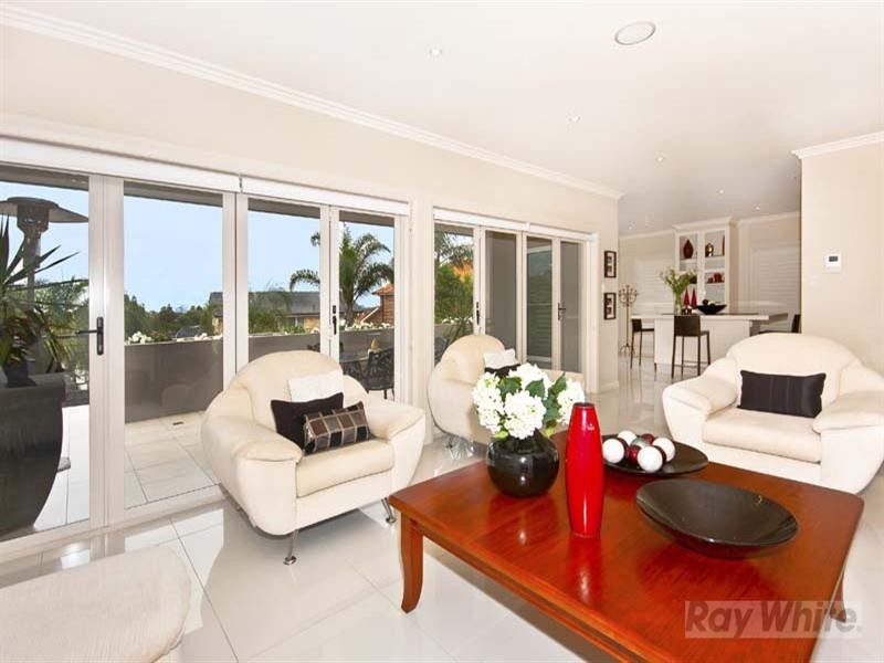 14 Lanceley Place, Abbotsbury NSW 2176