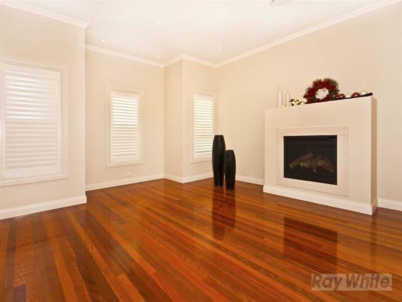 14 Lanceley Place, Abbotsbury NSW 2176