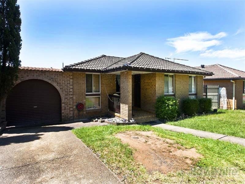 5 Burramy Close, Bossley Park NSW 2176