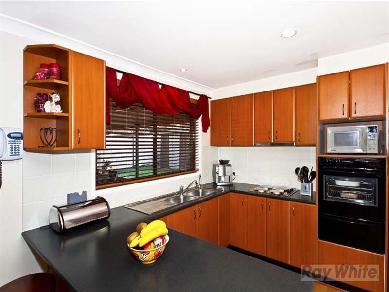 6 Ben Lomond Street, Bossley Park NSW 2176