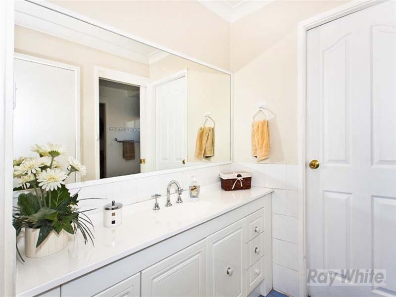 6 Ben Lomond Street, Bossley Park NSW 2176