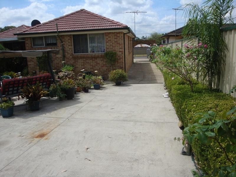 28 Moonshine Avenue, Cabramatta West NSW 2166