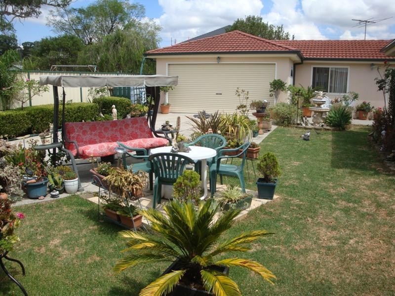 28 Moonshine Avenue, Cabramatta West NSW 2166