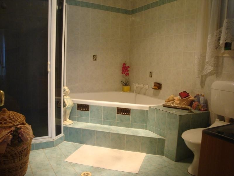 28 Moonshine Avenue, Cabramatta West NSW 2166