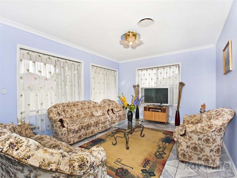 4 Warfield Place, Cecil Hills NSW 2171