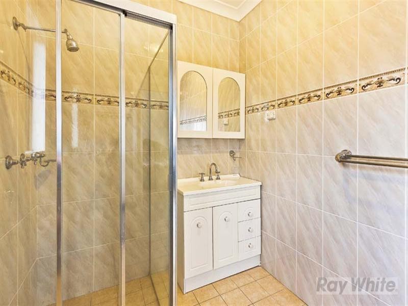 4 Warfield Place, Cecil Hills NSW 2171