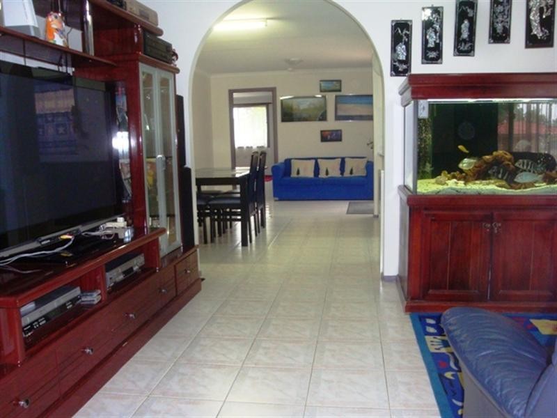 12 Ashgrove Street, St Johns Park NSW 2176