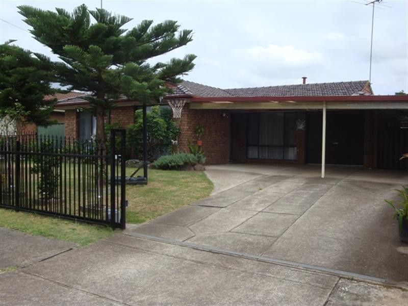 12 Ashgrove Street, St Johns Park NSW 2176