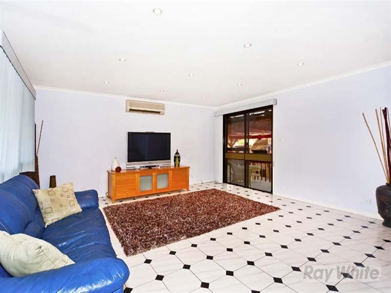 50 Greenfield Road, Greenfield Park NSW 2176