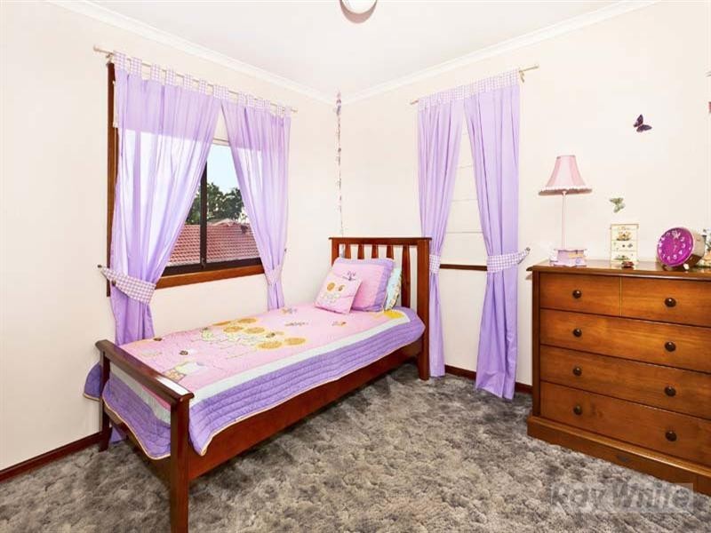 50 Greenfield Road, Greenfield Park NSW 2176
