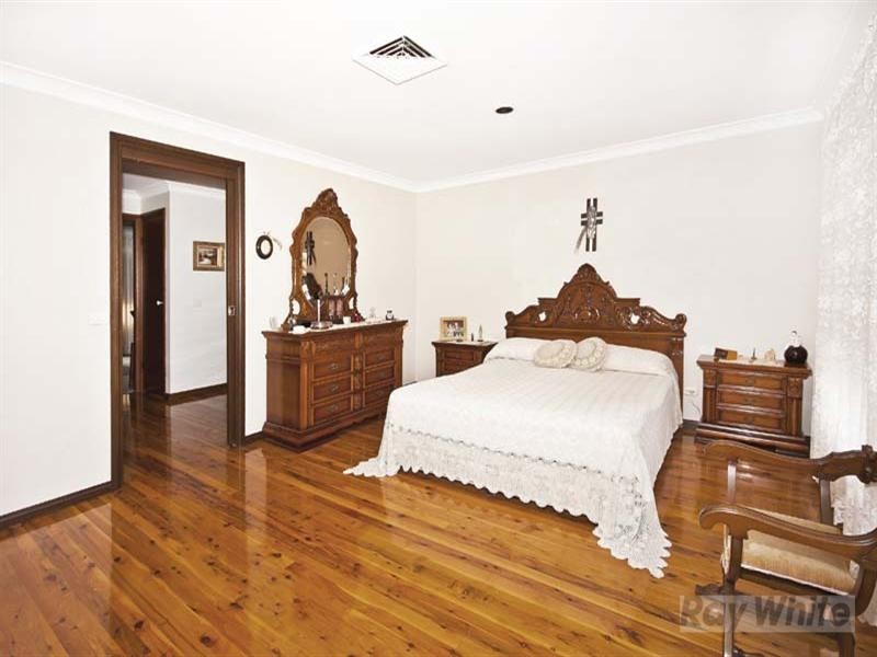 18 Revingstone Street, Prairiewood NSW 2176