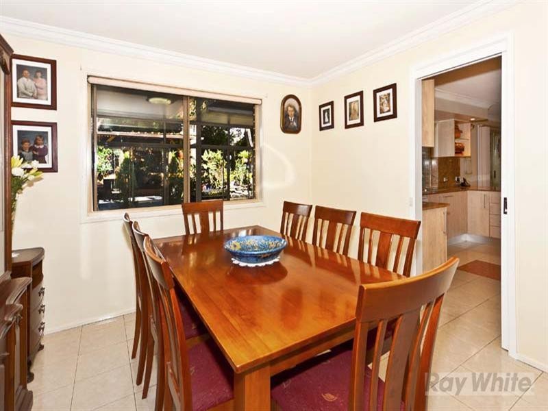 15 Dixon Street, Abbotsbury NSW 2176