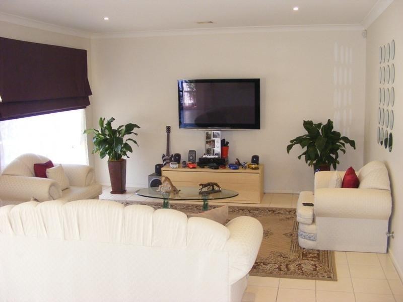 8 Bayly Street, Minchinbury NSW 2770