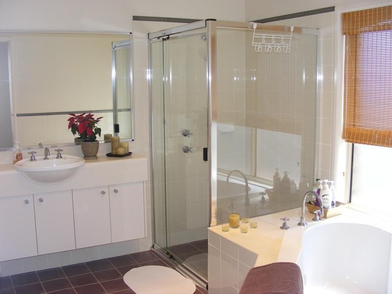 8 Bayly Street, Minchinbury NSW 2770