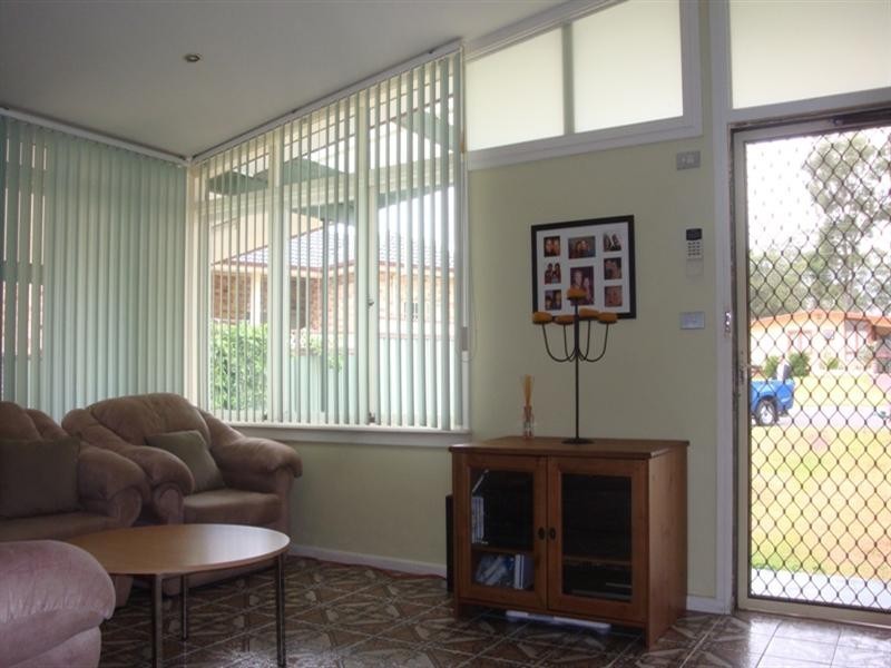 13 Edel Place, Fairfield West NSW 2165