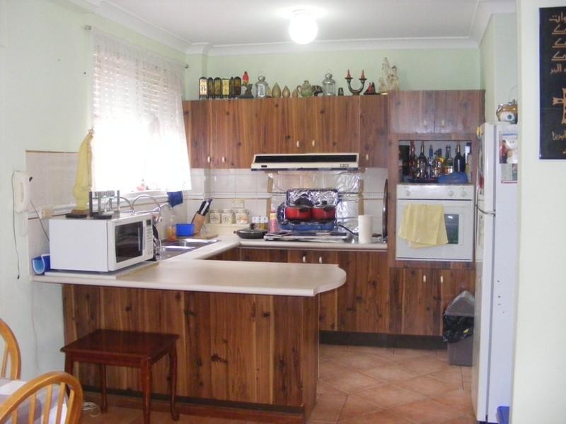 2/66 Sackville Street, Fairfield NSW 2165