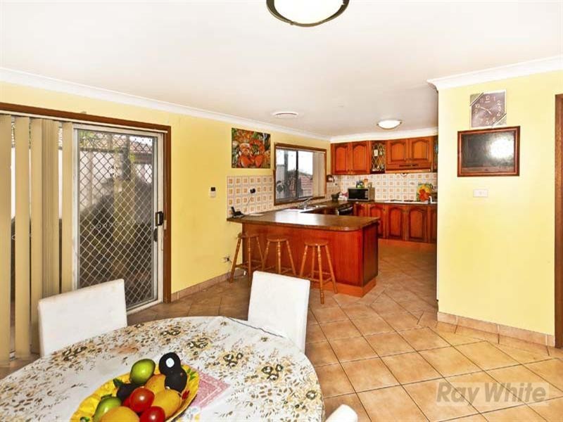 2 Naman Place, Bossley Park NSW 2176