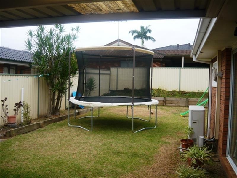 4 Ben Lomond Street, Bossley Park NSW 2176