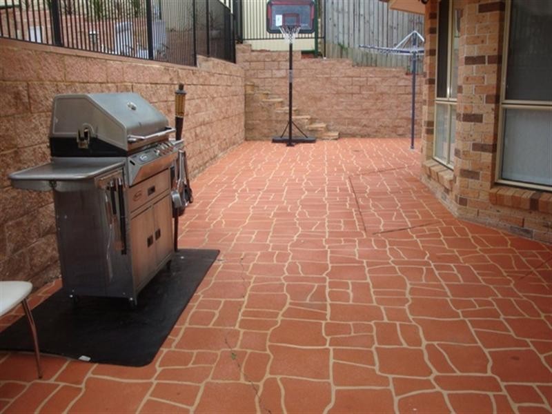 12 Earl Place, Cecil Hills NSW 2171