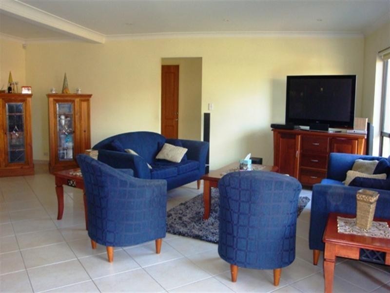 4 Rabaul Close, Bossley Park NSW 2176