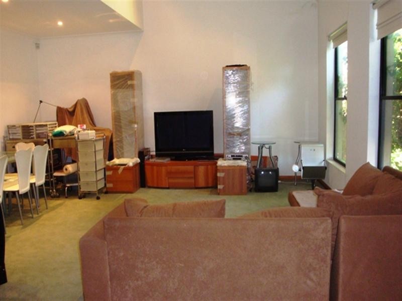 4 Rabaul Close, Bossley Park NSW 2176