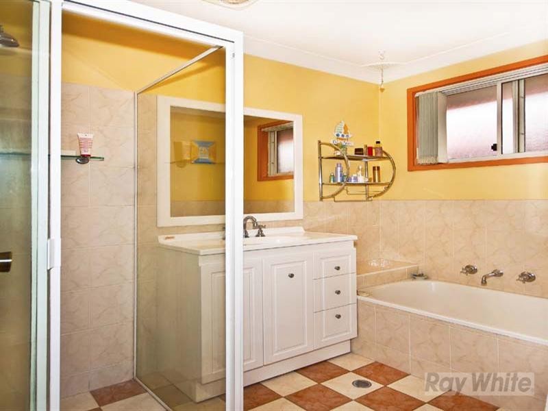 29 Lyell Street, Bossley Park NSW 2176