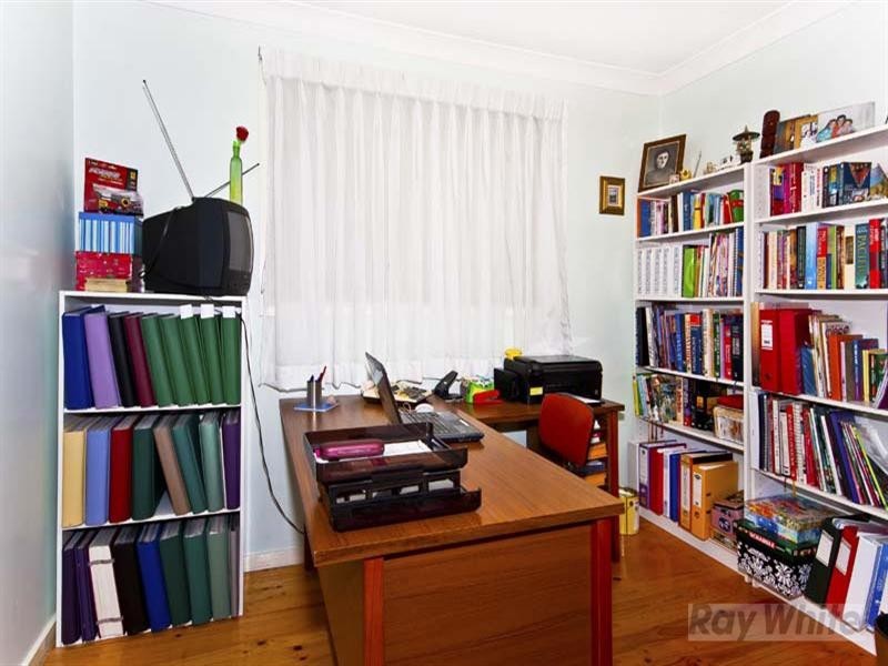 29 Lyell Street, Bossley Park NSW 2176